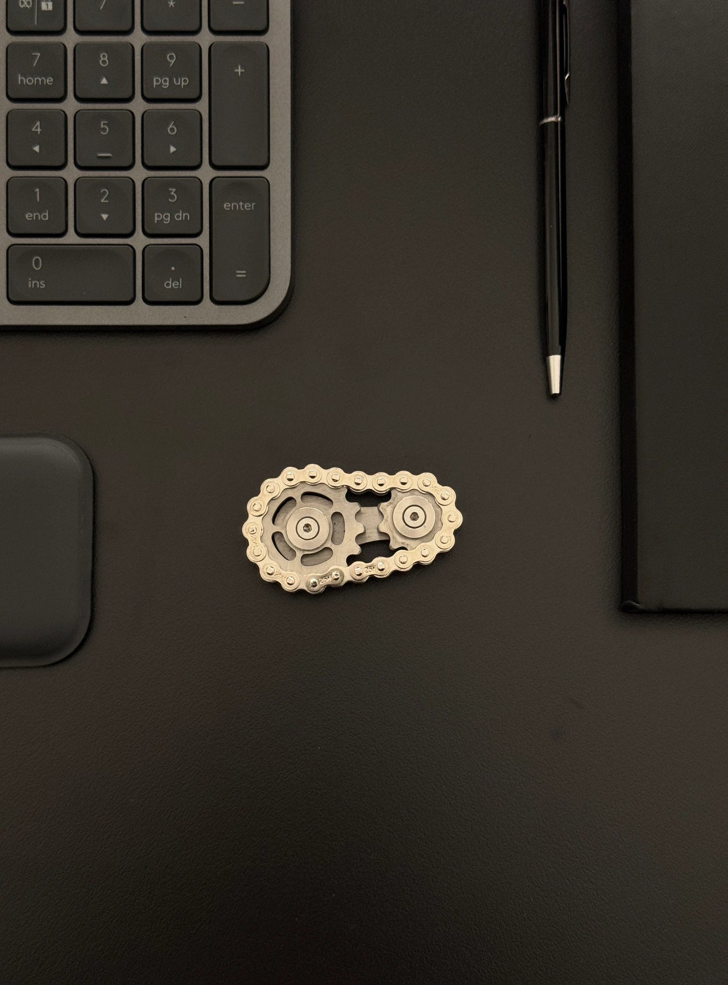 Gear Chain Spinner – Fidget Tool for Adults | Precision-Engineered Stress Relief Device - EDC